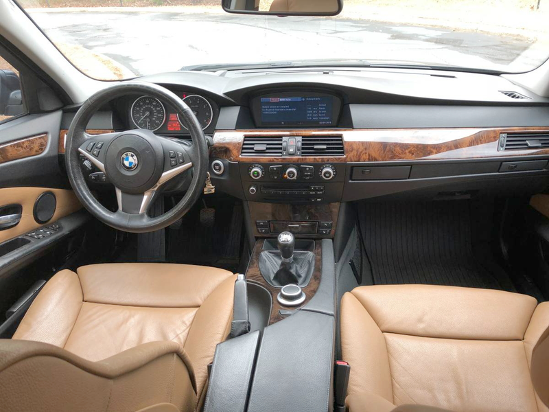 Illustration for article titled At $9,900, Could This 2008 BMW 550i Prove To Be Pretty Nifty?